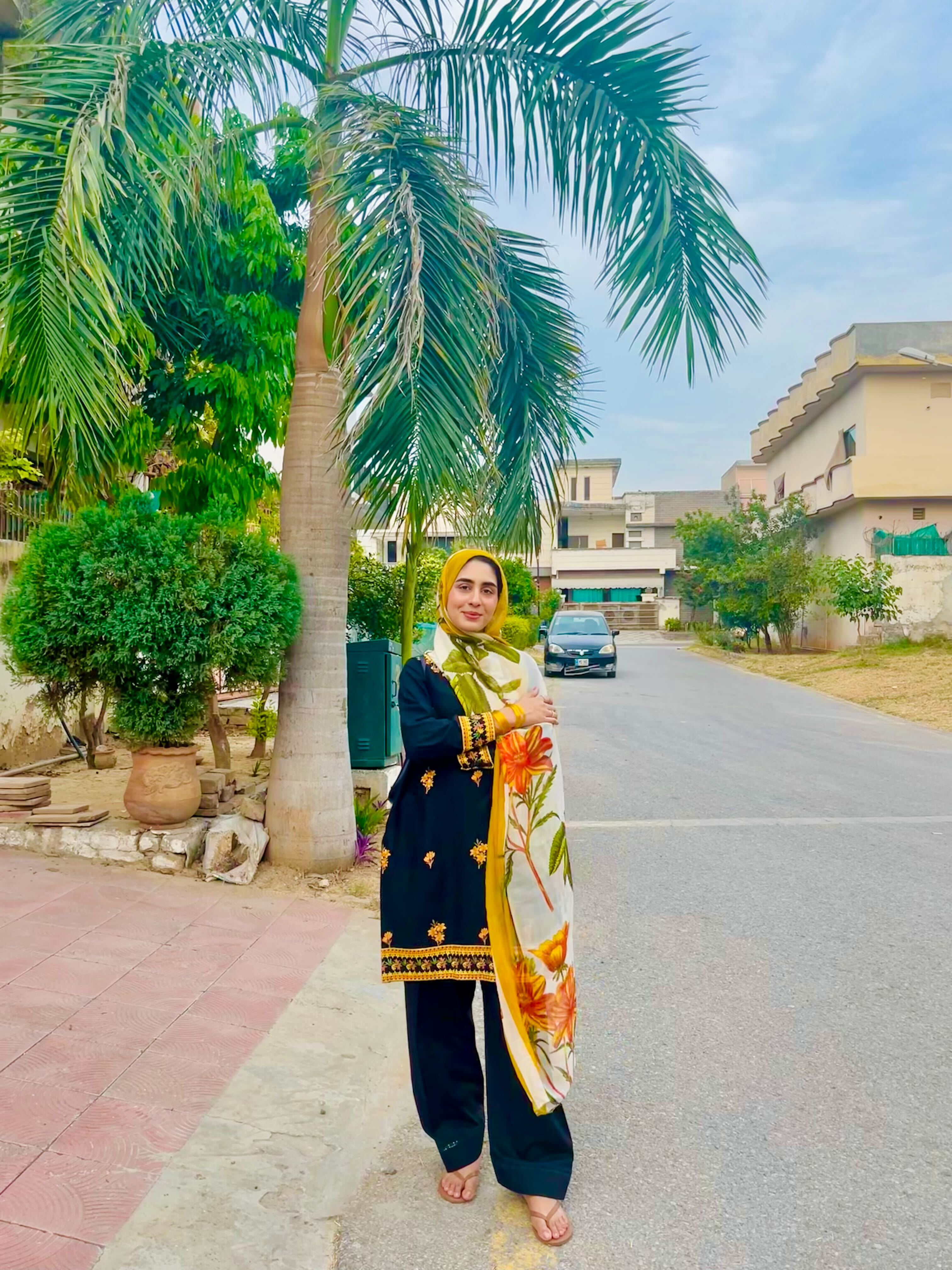 Zarafshan – Embroidered Cambric 3-Piece Set