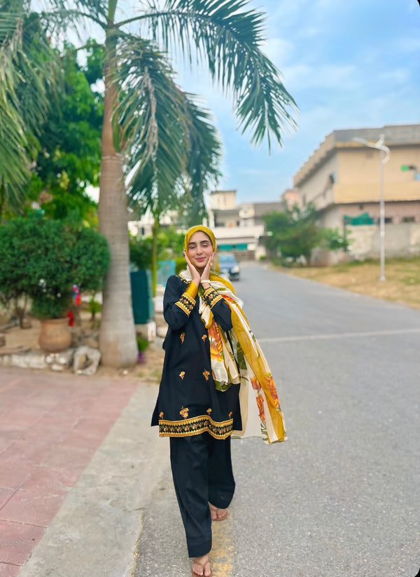 Zarafshan – Embroidered Cambric 3-Piece Set