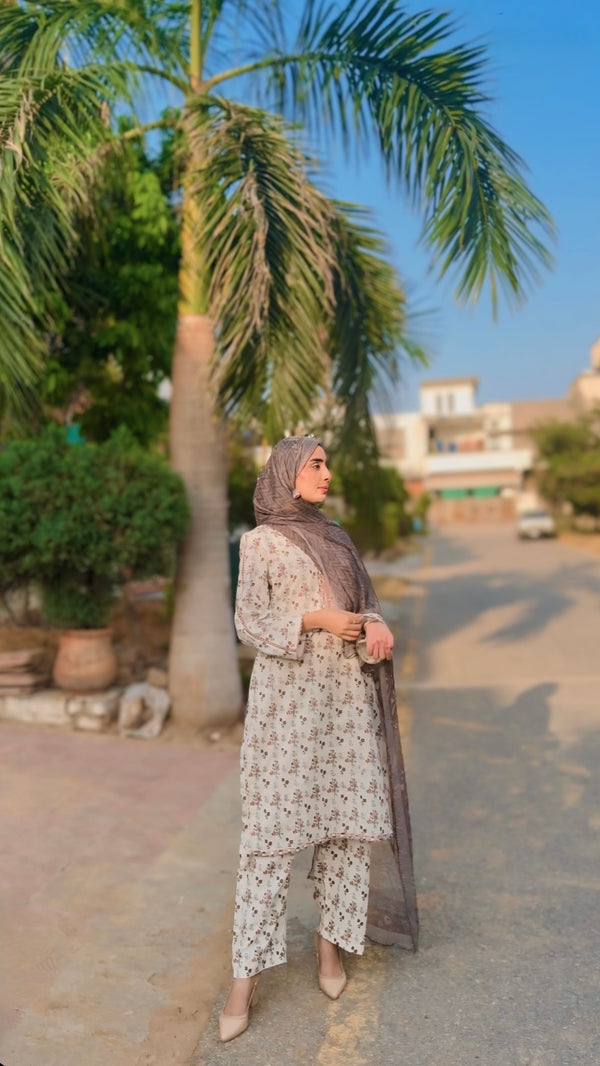 Mehek – Embroidered Khaddar 3-Piece Set