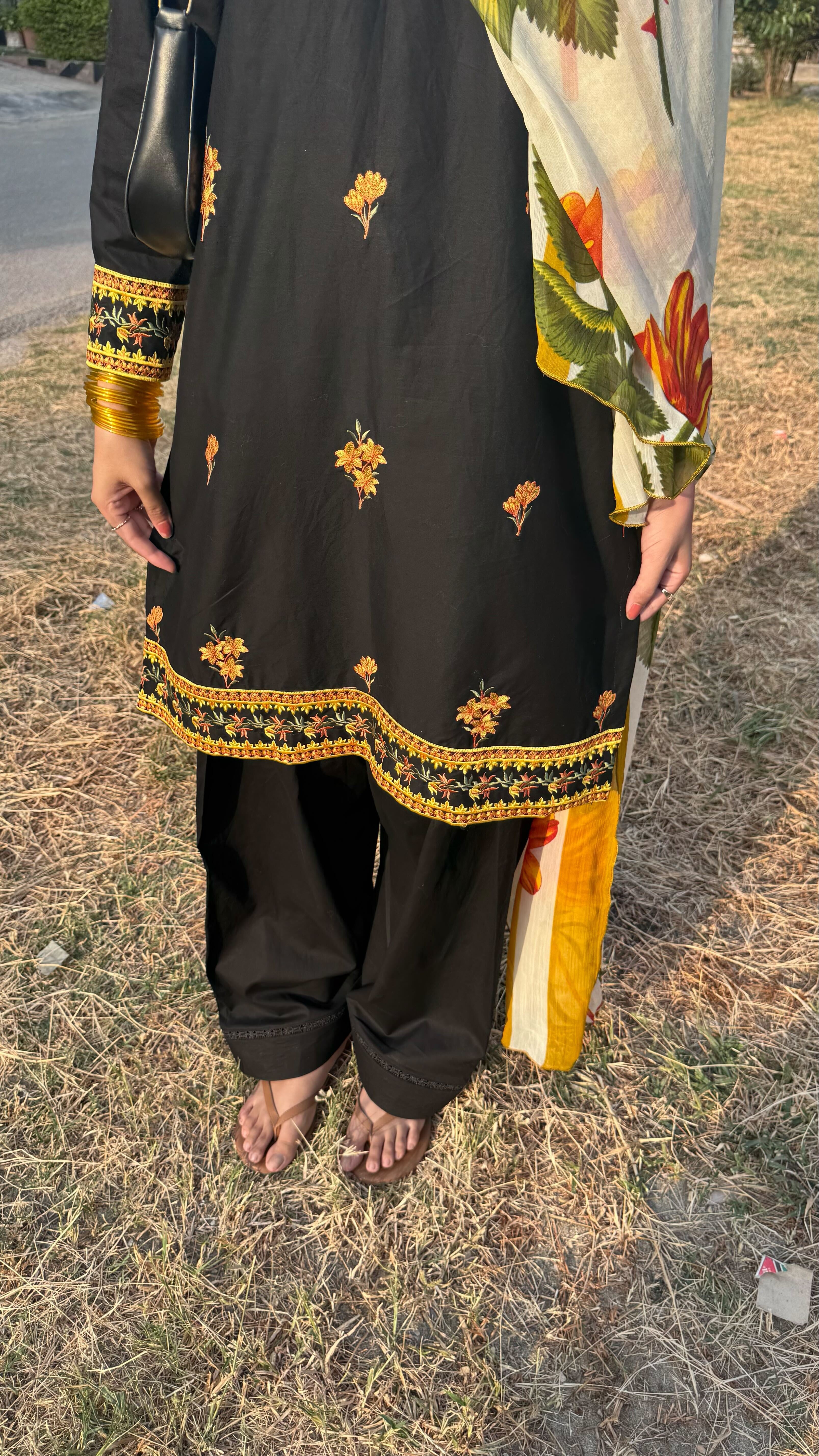 Zarafshan – Embroidered Cambric 3-Piece Set