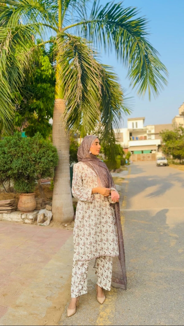 Mehek – Embroidered Khaddar 3-Piece Set