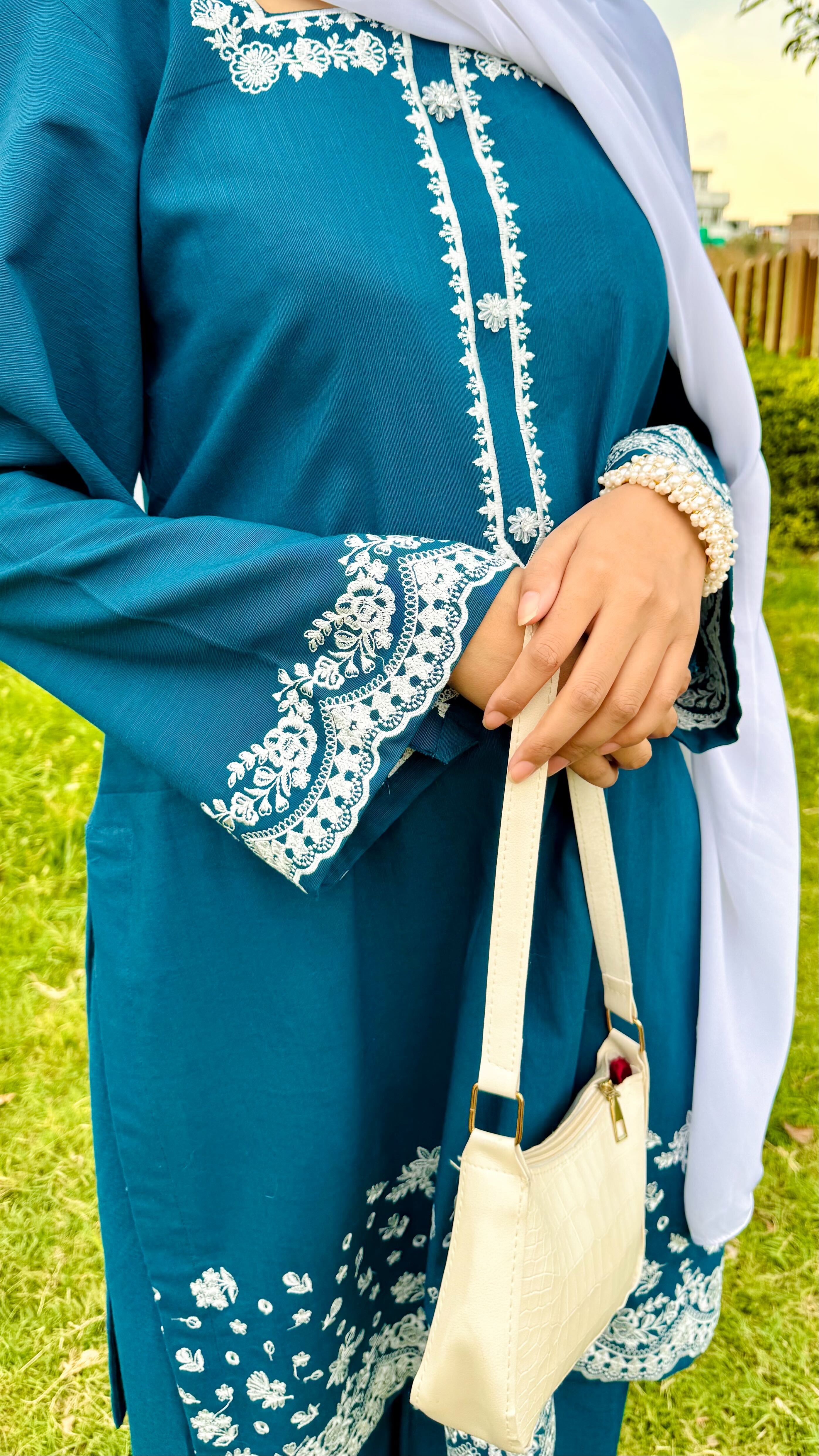 Ghazal – Embroidered Khaddar 2-Piece Set